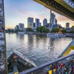 Frankfurt: Express Walk with a Local in 60 minutes - The Value of a Guided Walk in a Short Time