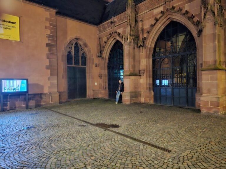 Frankfurt: Horror Theater and City Tour The Hell's Demon - The Theatrical Element: Horror Meets History