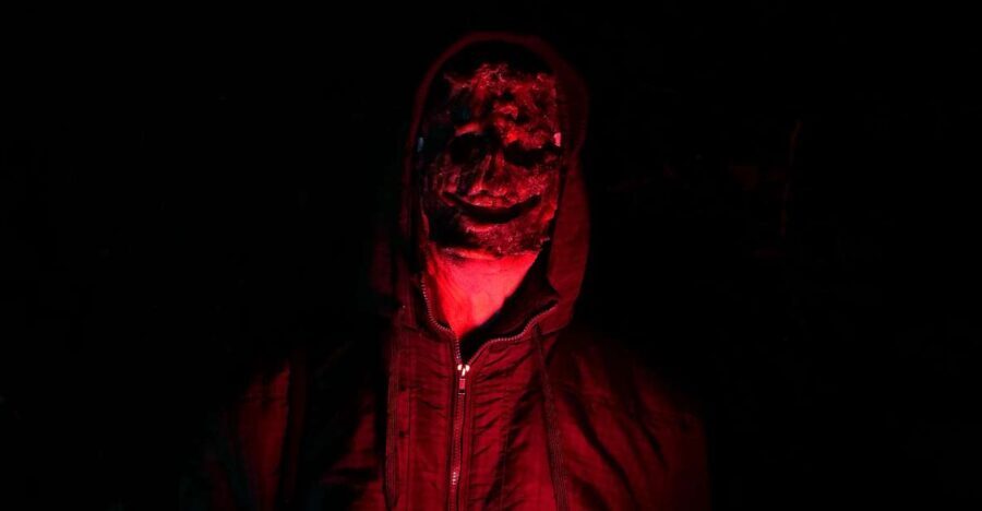 Frankfurt: Old Town Horror Stories Walking Tour in German - The Experience Itself