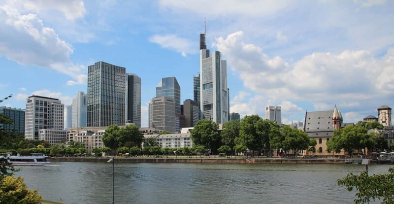 Frankfurt: Private or Shared Walking Tour - Key Points