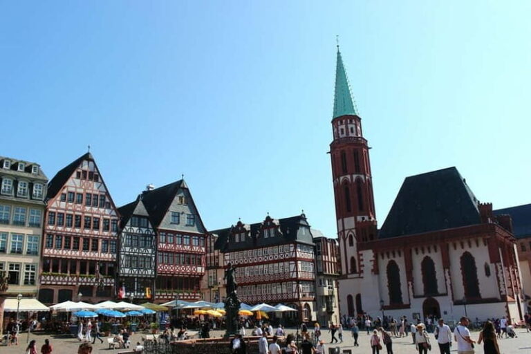 Frankfurt: Private Walking Tour With Local Guide - Discovering Frankfurt: The Tour in Detail