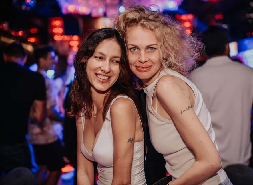 FREE Pub Crawl with OPTIONAL 1 hour open bar and clubs - Key Points