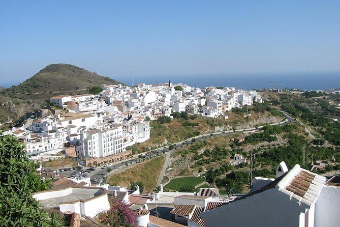 Frigiliana and Nerja Tour from Costa del Sol - Continuing to Nerja: The Seaside Town