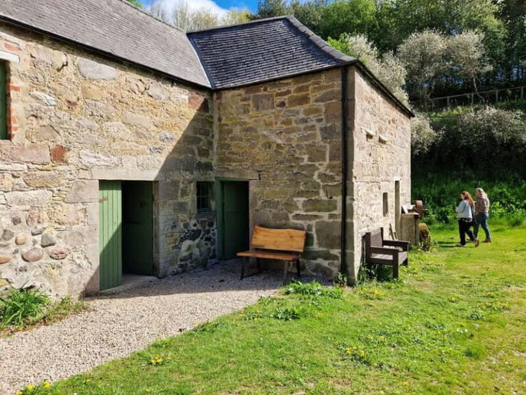 From Aberdeen: Guided Day Trip, Coast & Castle Visit - A Closer Look at the Itinerary