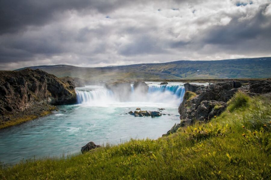 From Akureyri: Godafoss Waterfall Guided Trip with Transfers - What the Reviews Say