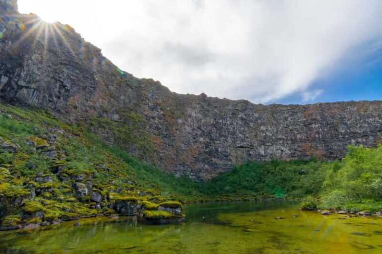 From Akureyri Port: Diamond Circle Guided Day Trip w/ Lunch - Who Is This Tour Best For?