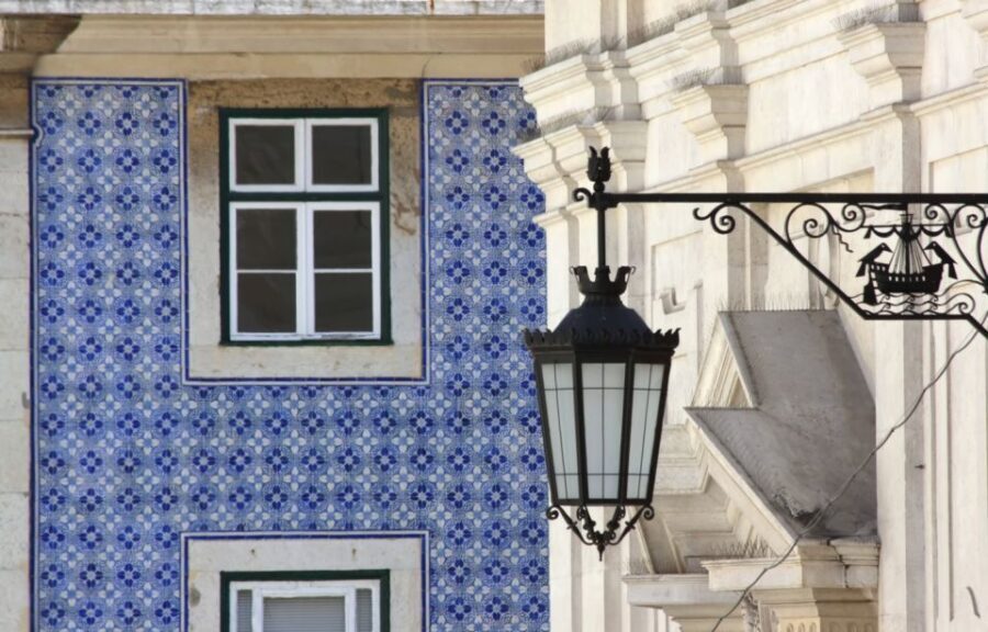 From Algarve: Lisbon City Tour with Shopping - The Value of the Tour