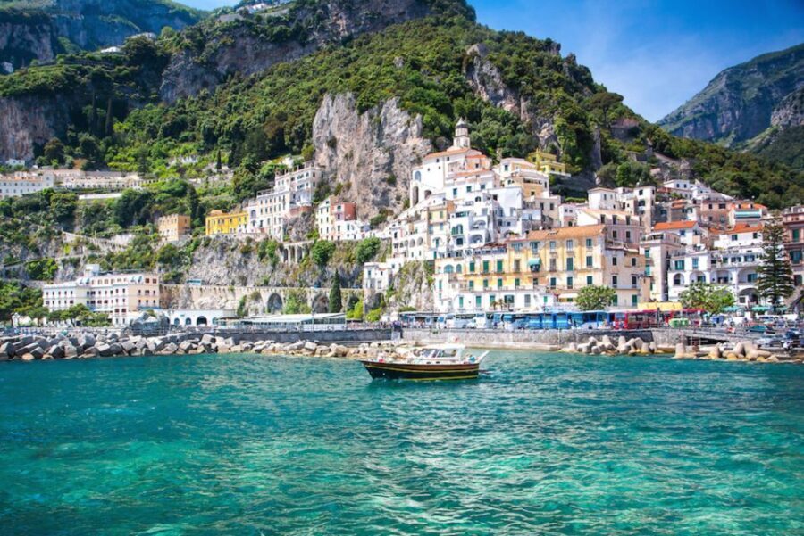 From Amalfi: Day Trip to Capri Private Boat Tour with Drinks - Key Points