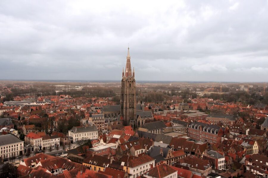 From Amsterdam: Bruges Guided Day Trip in English - What to Expect During the Guided Tour
