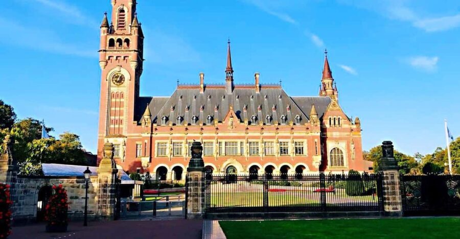 From Amsterdam: Day Tour to Rotterdam, Delft and The Hague - Detailed Breakdown of the Itinerary