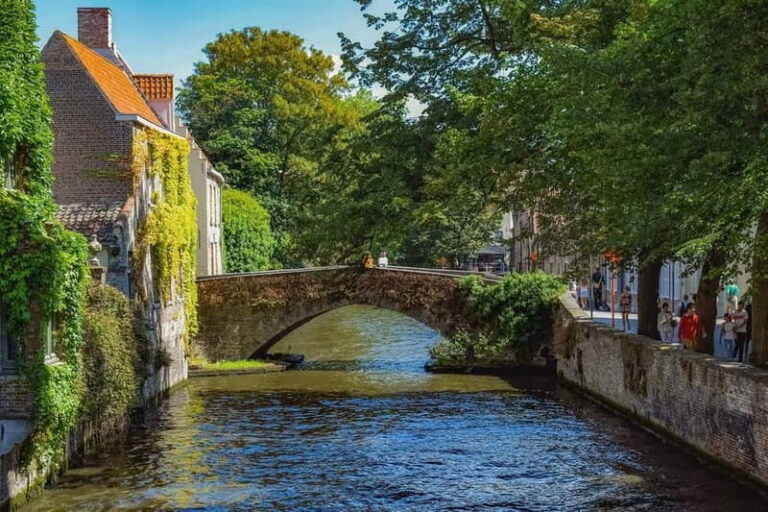 From Amsterdam: Private Sightseeing Tour to Bruges - Price and Value Consideration