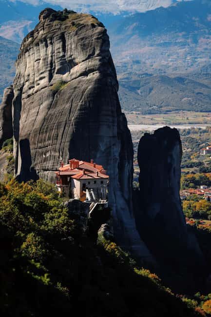 From Athens: 2-Day Delphi and Meteora Chinese Tour Guide - The Value of This Tour
