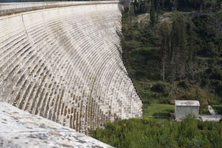 From Athens: Marathon and Thermopylae Full Day Private Trip - What’s Included and What’s Not