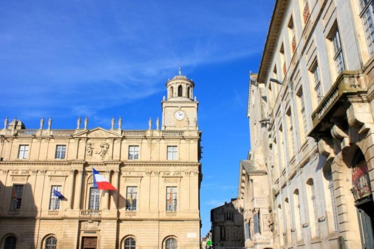 From Avignon: Half-Day Van Gogh & Carrières de Lumières Tour - The Carrières de Lumières Multimedia Show