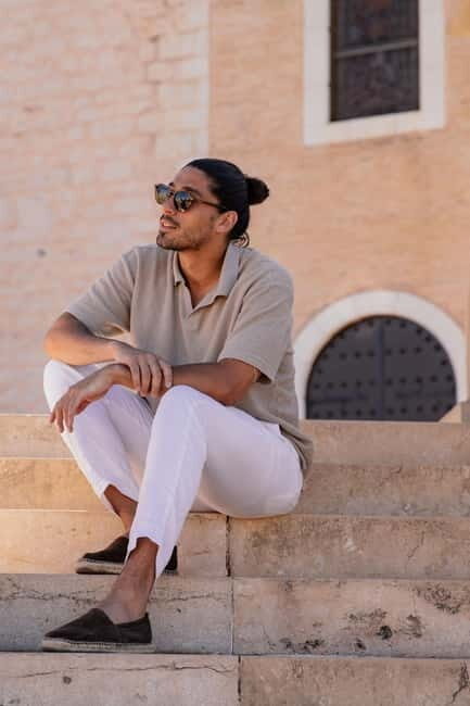 From Barcelona: Sitges Guided Tour and Free Time - The Iconic Iglesia de Sant Bartomeu i Santa Tecla