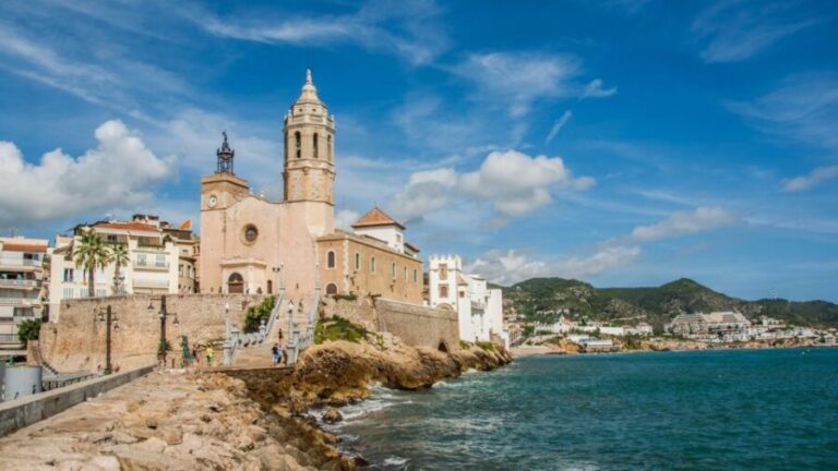 From Barcelona: Tarragona & Sitges Full Day Tour with Pickup - The Experience Weaving It All Together
