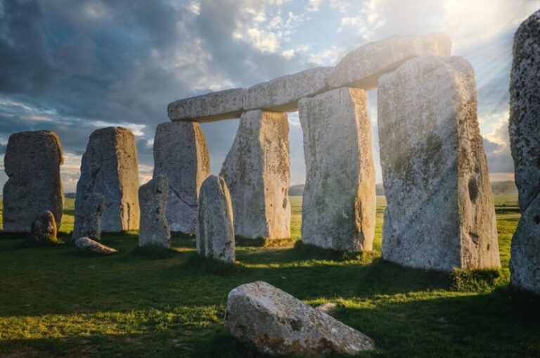 From Bath: Private Stonehenge and Salisbury Tour with Pickup - What the Reviews Say