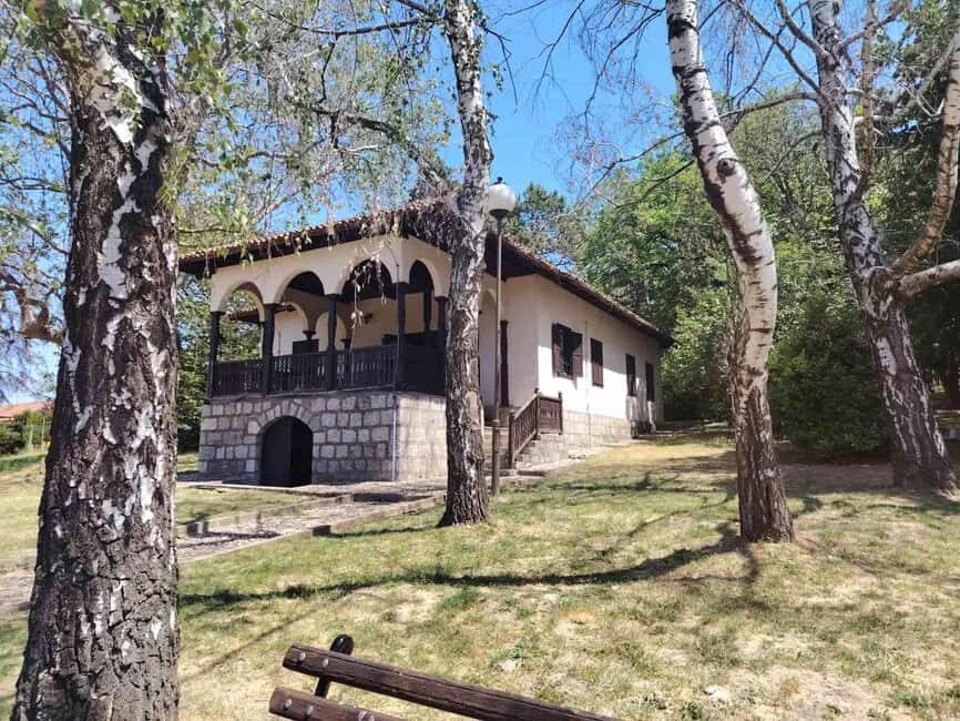 From Belgrade: Serbian Royal Legacy & Wine Day Trip - Deep Dive into the Itinerary