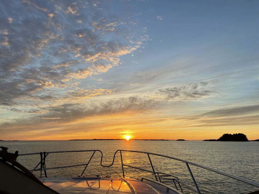 From Bergen: Private Cruise to Bekkjarvik w/ Snacks & Drinks - The Scenic Highlights of the Journey