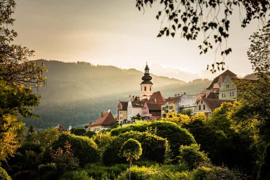 From Bratislava: Wachau Valley Day Trip with Wine Tasting - What Makes This Tour Stand Out