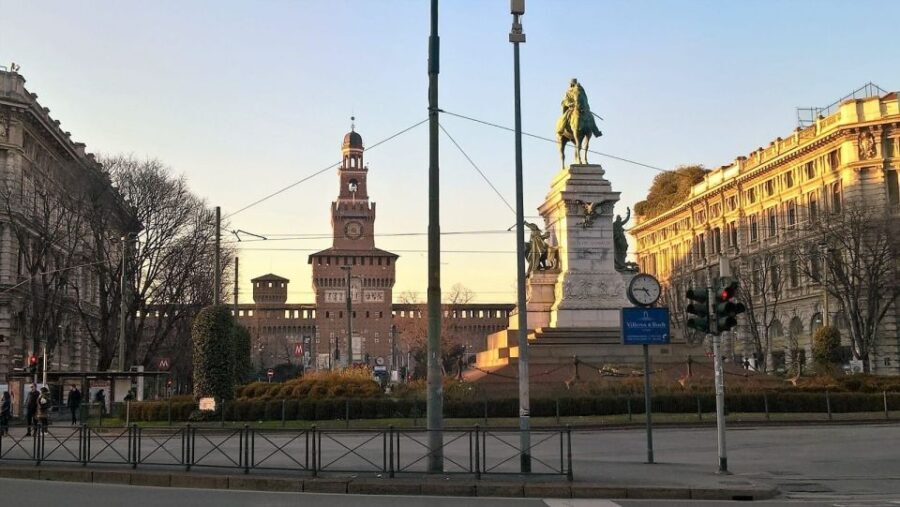 From Cannobio: Day Trip to Milan - Deeper Dive into the Experience