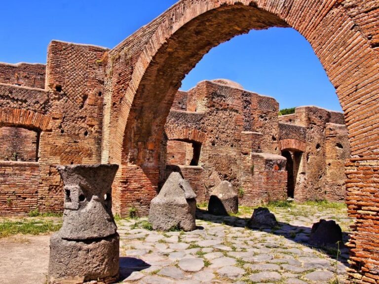 From Castellammare di Stabia Combo Tour_Pompeii & Vesuvius - The Journey Up Vesuvius