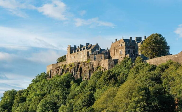 From Edinburgh: Stirling Castle, Kelpies and Loch Lomond - What’s Included and What’s Not