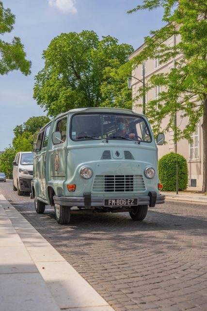 From Epernay : Champagne tasting with a vintage car - The Practical Aspects