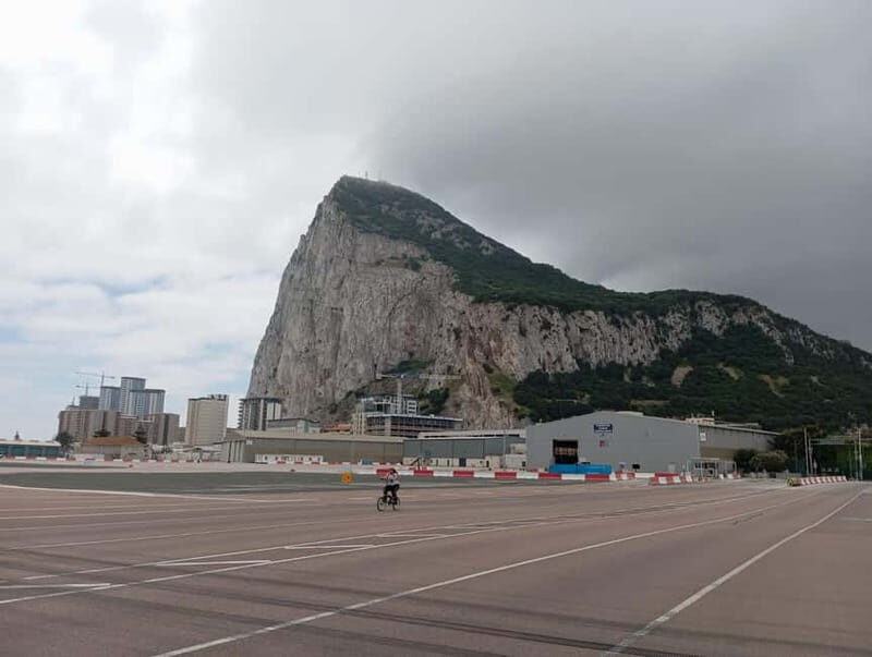 From Fuengirola: Gibraltar Day Trip - Arrival at Gibraltar: What to Expect