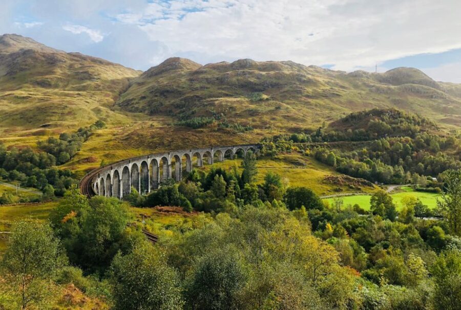 From Glasgow: Glenfinnan, Fort William, and Glencoe Day Trip - How the Tour Feels: The Pros and Cons