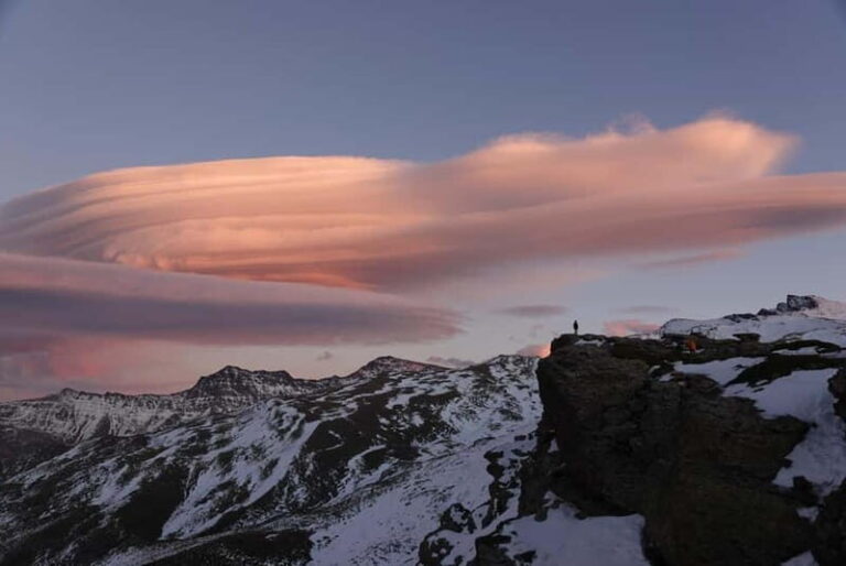 From Granada: Sierra Nevada Safari up to 2500 meters high - The Guides and Group Dynamics