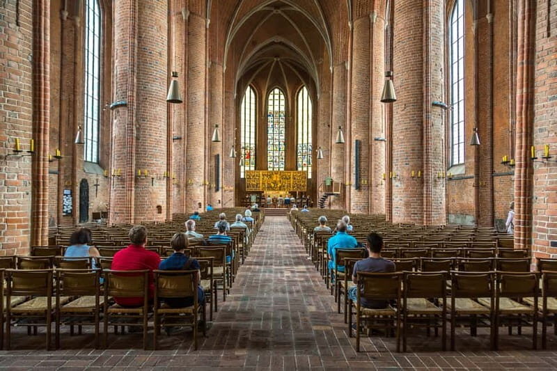 From Hamburg: Private Guided Day Trip to Hanover - Exploring Hannovers Historic Heart