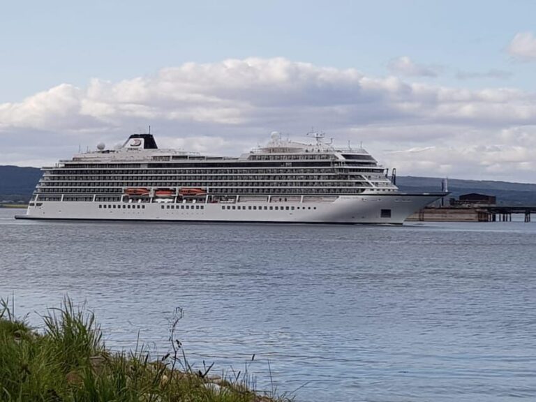 From Invergordon: Dunrobin Castle, Loch Fleet, and Dornoch - An In-Depth Look at the Itinerary and Experience