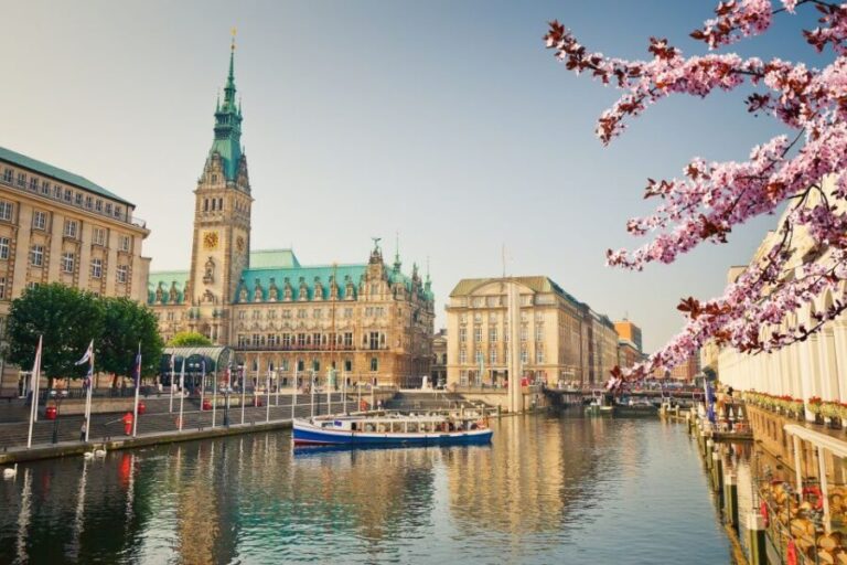 From Kiel: All-in-One Hamburg Shore Excursion - The Experience of Transportation and Guides