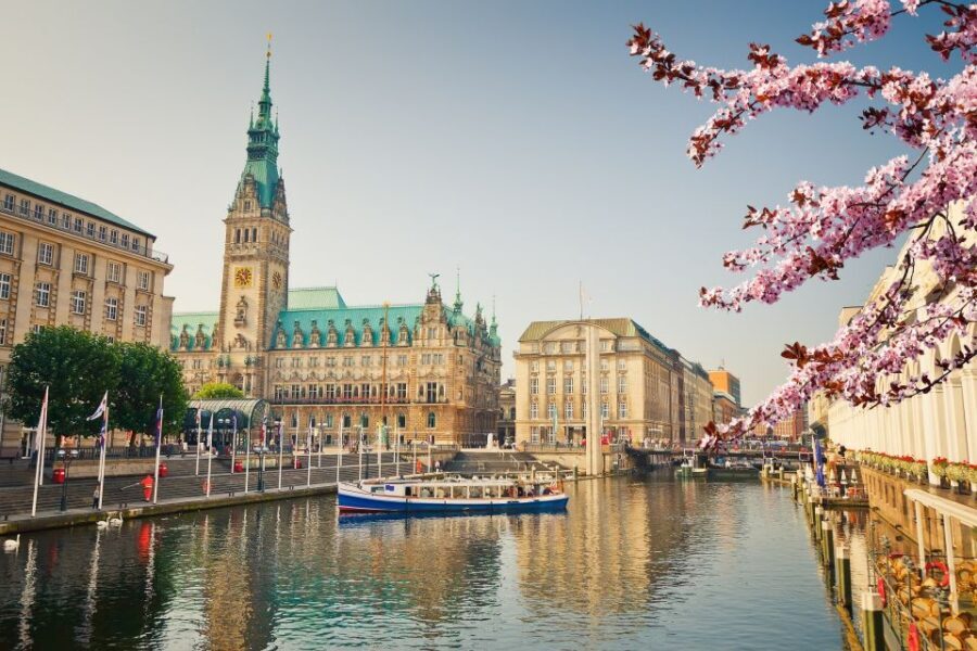 From Kiel: All-in-One Hamburg Shore Excursion - The Experience of Transportation and Guides