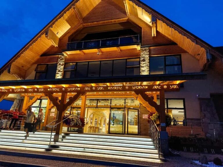 From Kraków: Thermal Baths Evening or Morning Experience - Who Should Consider This Tour?