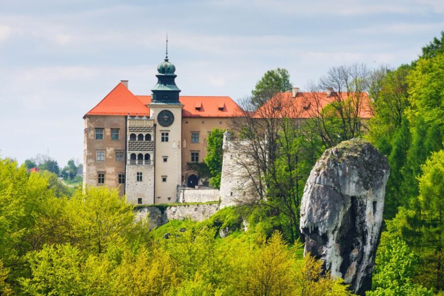 From Krakow: Trail of the Eagles Nests Day Tour - The Experience on the Ground