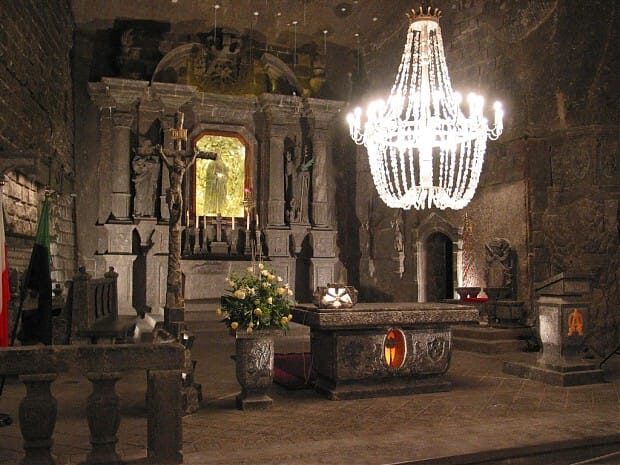 From Kraków: Wieliczka Salt Mine Guided Tour with Transport - What You’ll Experience on the Tour