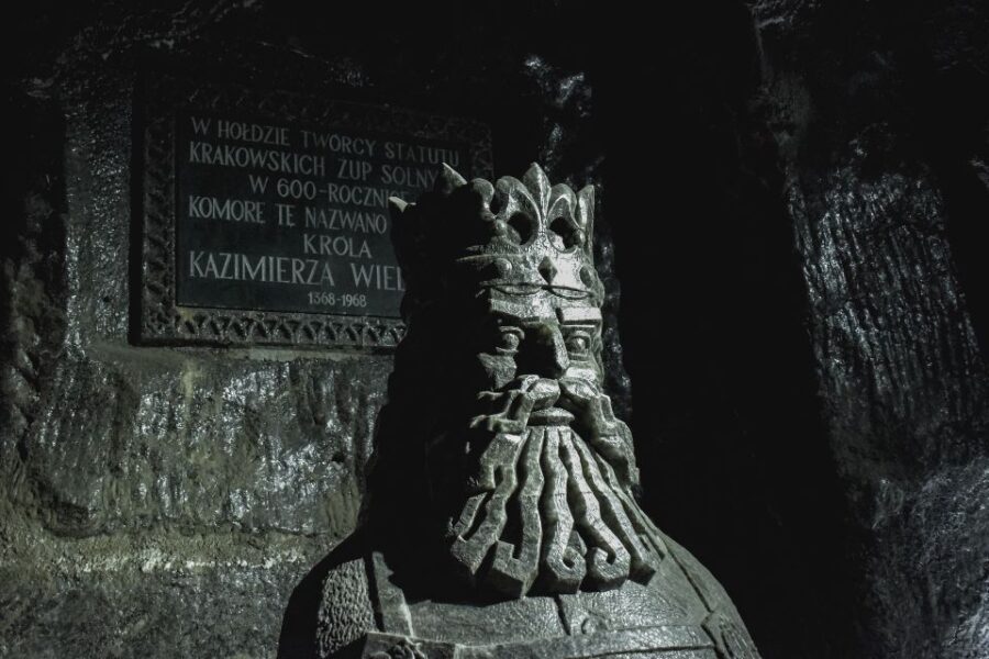 From Krakow: Wieliczka Salt Mine Tour with Hotel Pickup - Analyzing the Experience: Pros & Cons
