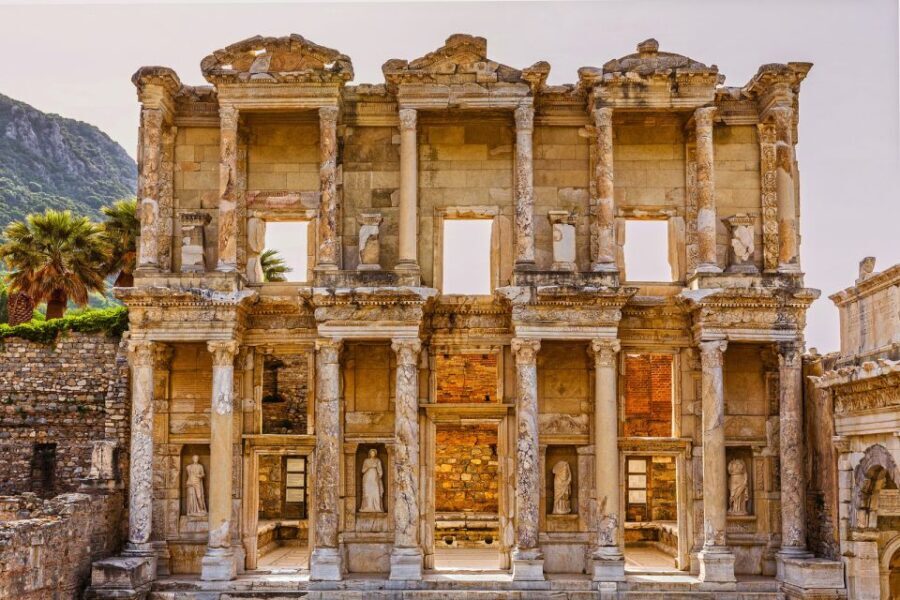 From Kusadasi: Ephesus Guided Sightseeing Tour with Lunch - What Makes This Tour Stand Out