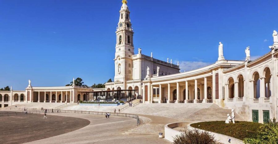 From Lisbon: Fátima, Batalha, Nazaré and Óbidos Day Tour - The Practicalities: What to Expect