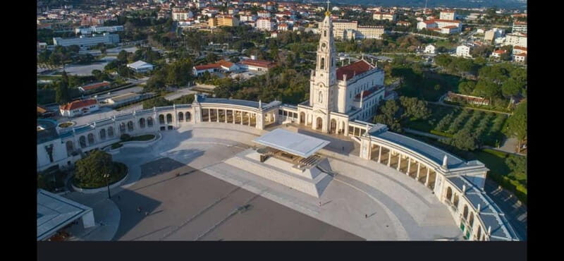 From Lisbon: Fátima, Nazaré & Óbidos Special Van Tour - Key Points