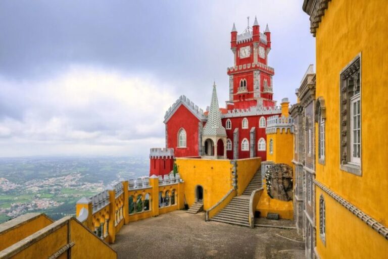 From Lisbon: Pena Palace, Moorish Castle & Cabo da Roca tour - How the Day Fits Together