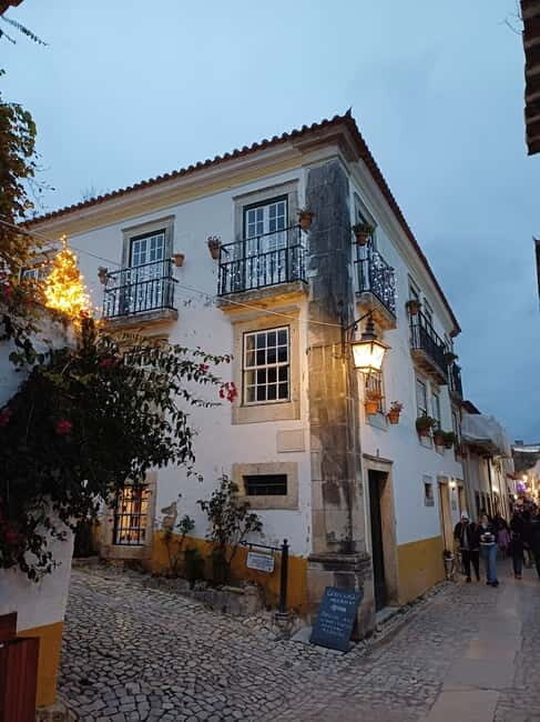 From Lisbon: Porto Transfer with Óbidos & Nazaré Tours - What Makes This Tour Stand Out?