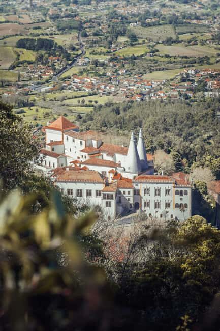 From Lisbon: Sintra Half-Day Tour with Pena Palace Tickets - The Itinerary Breakdown