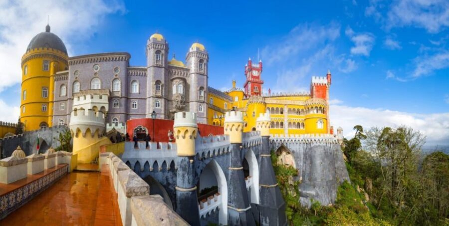 From Lisbon: Sintra Private tour Half-Day in a premium car - The Realistic View: Benefits and Limitations