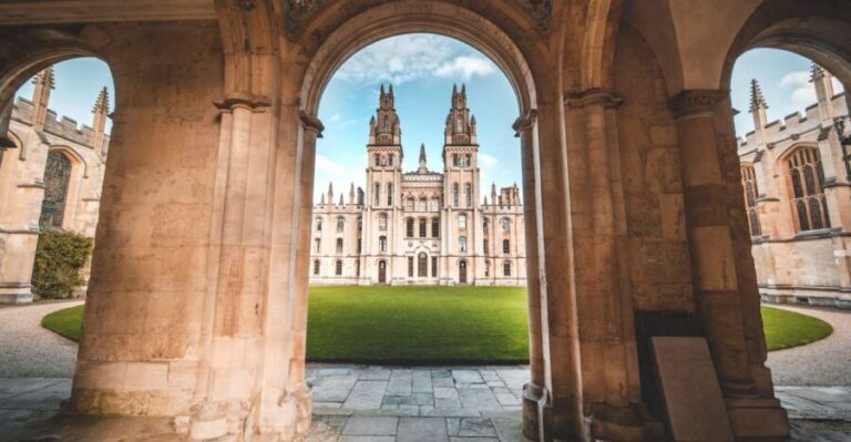From London: Oxford, Cotswolds & Country Pub Lunch - Exploring Oxford: Dreaming Spires and Historic Walks