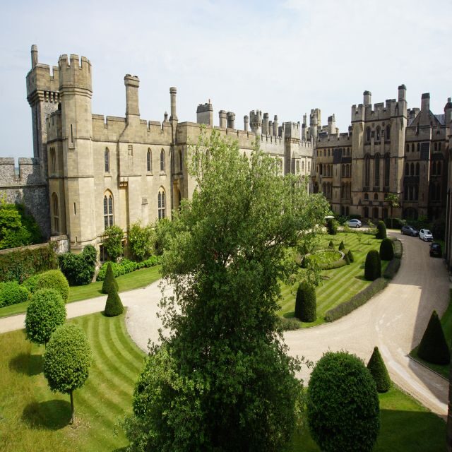 From London: Skip-the-line Windsor Castle Private Car Trip - What’s the Value?