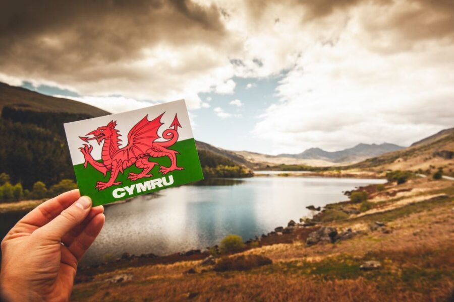 From London: Wales 5-Day Group Tour - Transportation and Accommodation