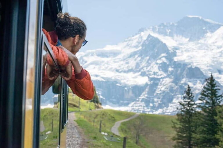 From Lucerne: Top of Europe Private Trip with Cogwheel Train - Climbing Higher: Kleine Scheidegg and Mountain Views